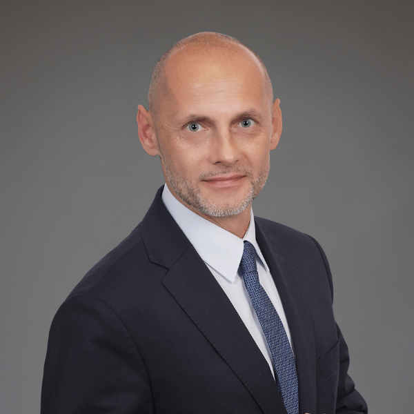 Damian Gąsior, Agent Firmy Inwestycyjnej oraz Dyrektor ds. Inwestycji w CERES Domu Inwestycyjnym.